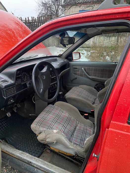 Opel Kadett универсал