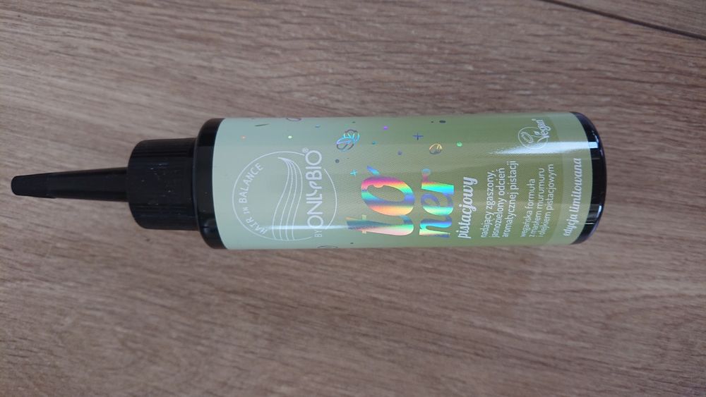 Toner pistacjowy do włosów