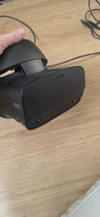Oculus Rift + ochraniacze na kontrolery