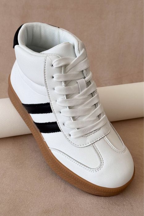 Жіночі кросівки демісезонні, колір біло-чорний