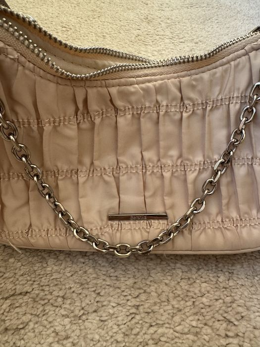 Mala beje da bershka mesmo muito gira