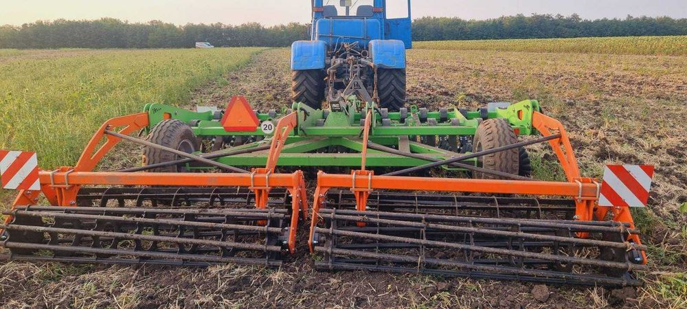 Лущільник дисковий ШАРК 4 тандемний коток діск білота АРК ГРУП