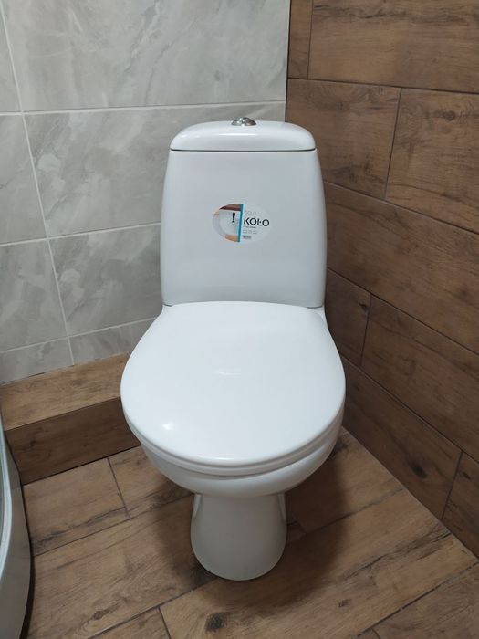 Продам 1 кімнатну квартиру з ремонтом.  Воскресенка.  Райдужний. Київ.