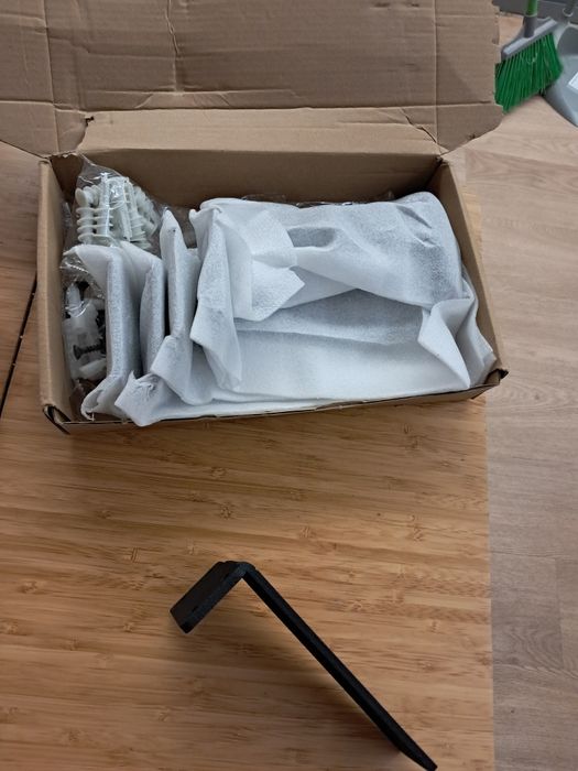 Vendo Suportes Metalicos