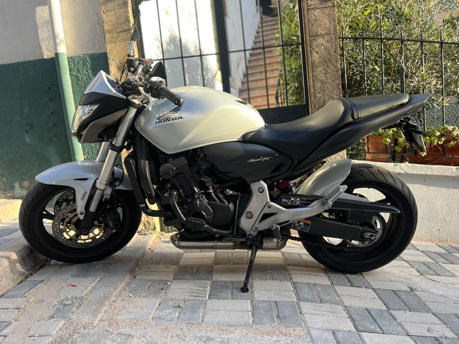 Hornet CB600f Hornet