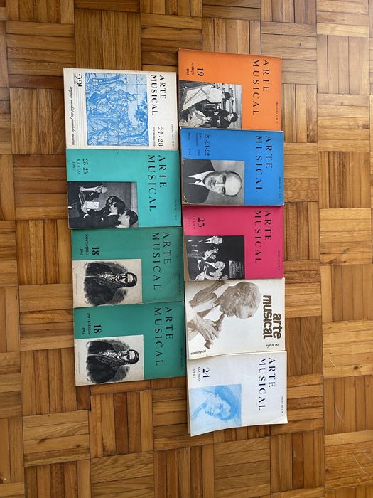 Vários números da Revista Arte Musical dos anos 60