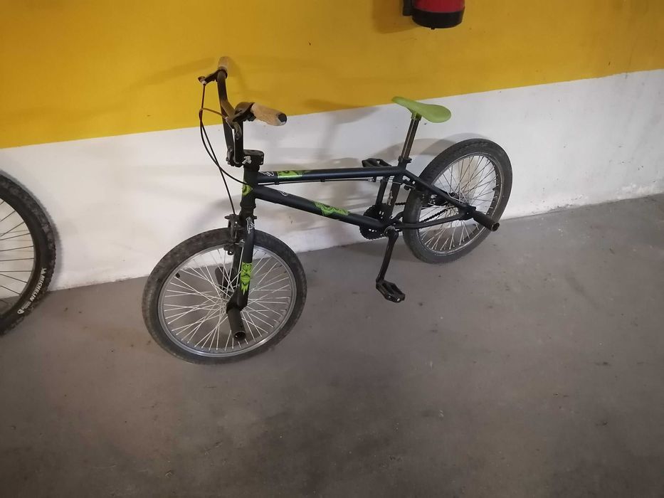 Bicicletas de btt e bmx