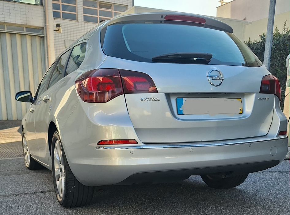 Opel Astra J Sports Tourer 1.6CDTI