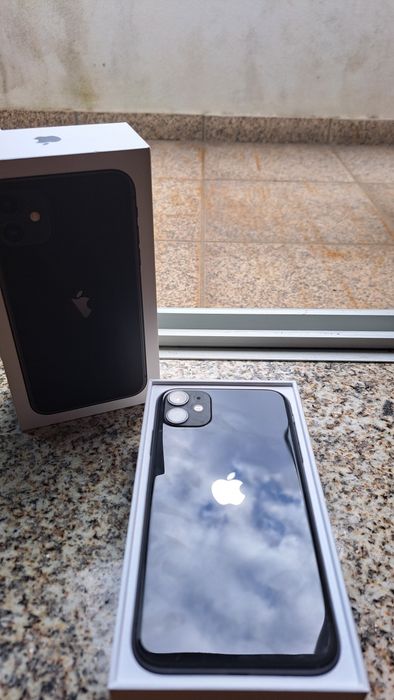 iPhone 11 64GB Preto c/ Caixa completa