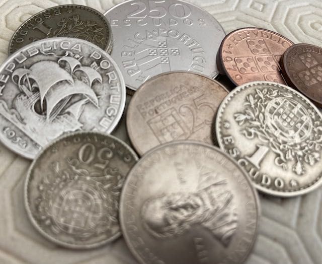 Moedas de "Escudos" da Republica Portuguesa