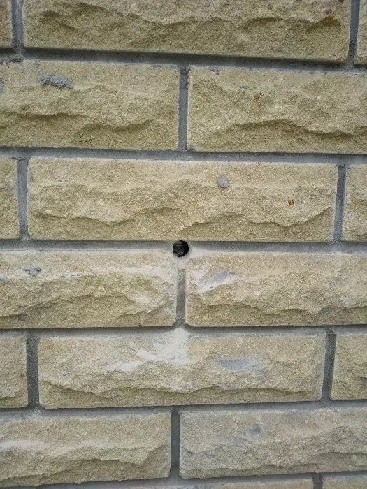 заповнення пустот. утеплення піноізолом.