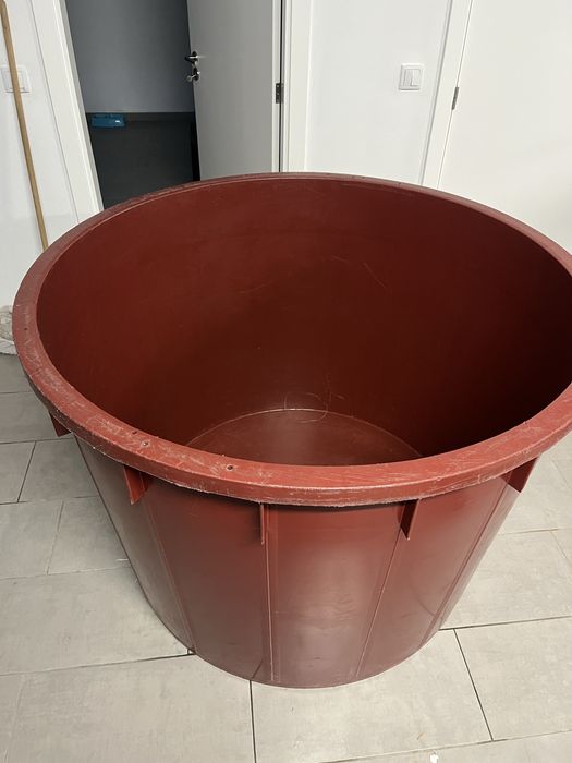 Dorna 1000 litros com torneira