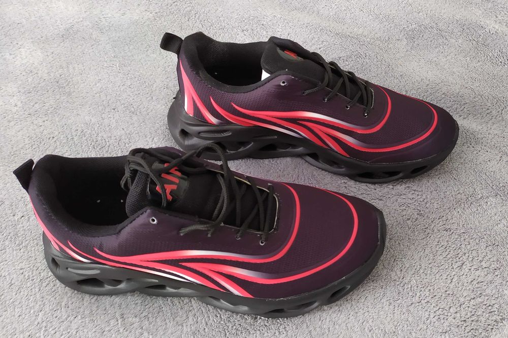 Buty mesko-młodzieżowe rozm.42