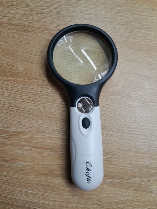 Chefic Lupa ze światłem, 3 x 45 x podświetlana lupa do czytania 3diody