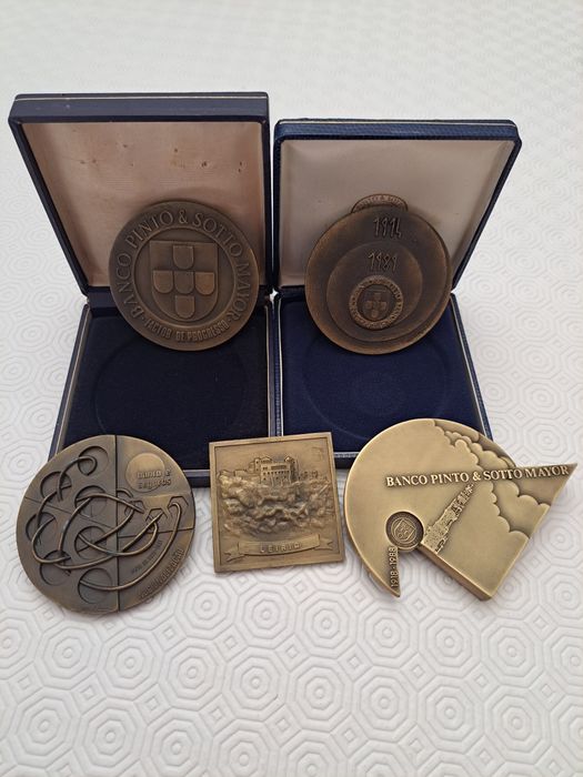 Medalhas do Banco Pinto e Sotto Mayor,  Leiria , Porto, S. Mamede.