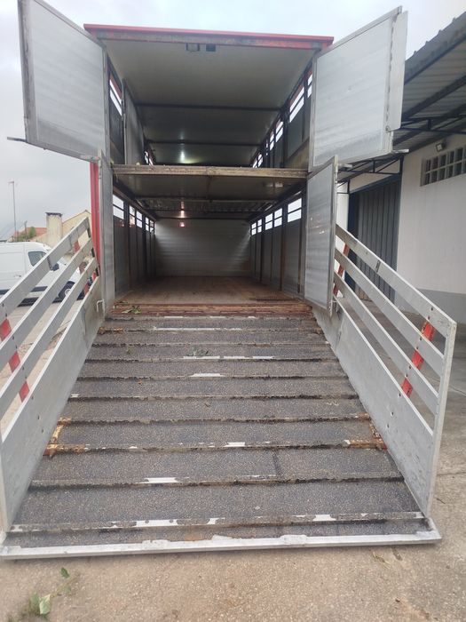 Venda de camiao 27 Toneladas duplo piso