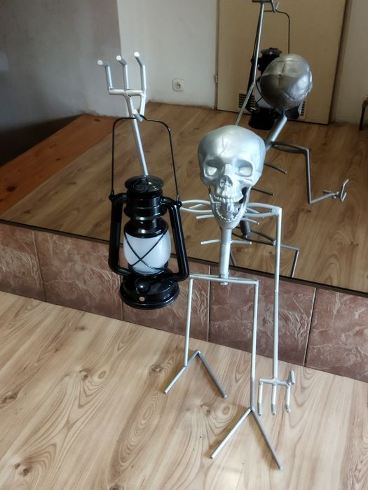 Lampa lampka ludzik kościotrup