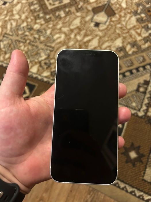 iPhone 12 стан чудовий