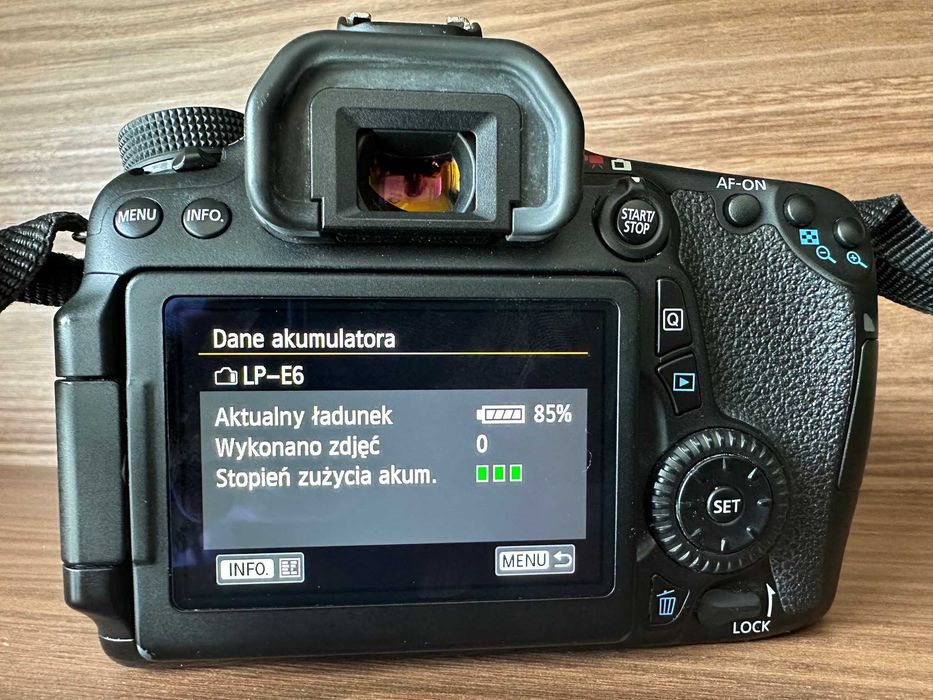 Canon EOS 70D + obiektyw 18-135 mm