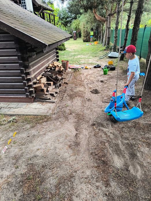 Dom nad jeziorem z bali drewniany z jacuzzi na pięknej działce