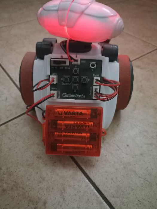 ROBOT sterowany programem