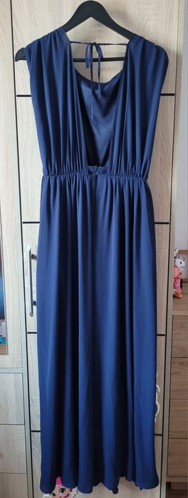 Wizytowa granatowa sukienka