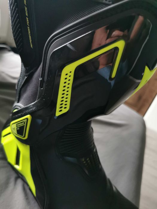 Sprzedam buty na motocykl