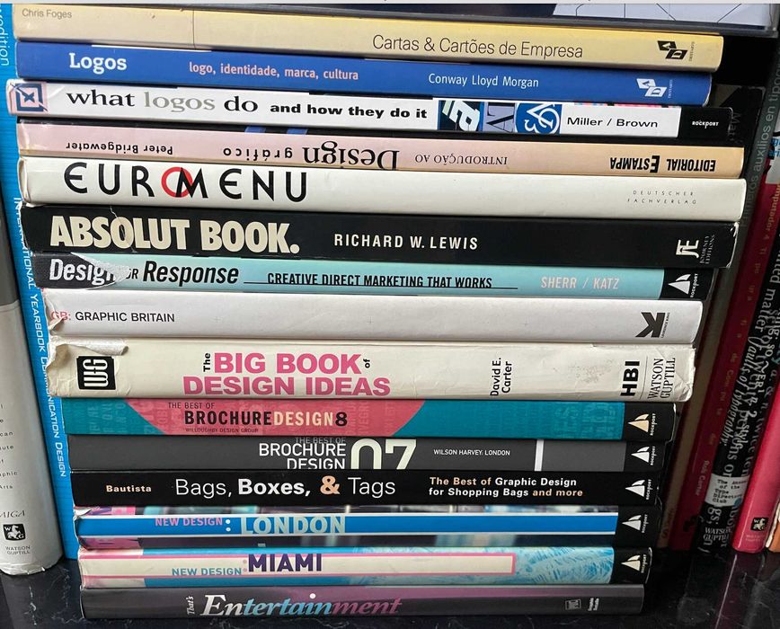 Livros e anuários de Design Gráfico