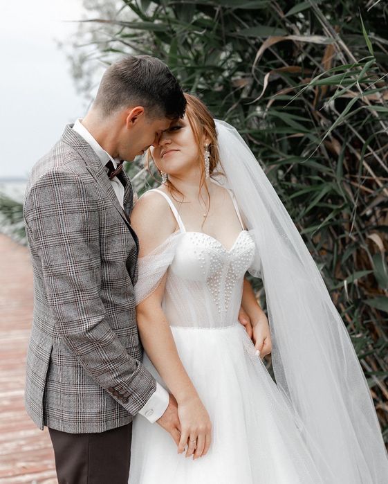 Przypiękna Suknia ślubna rozm. 44-46