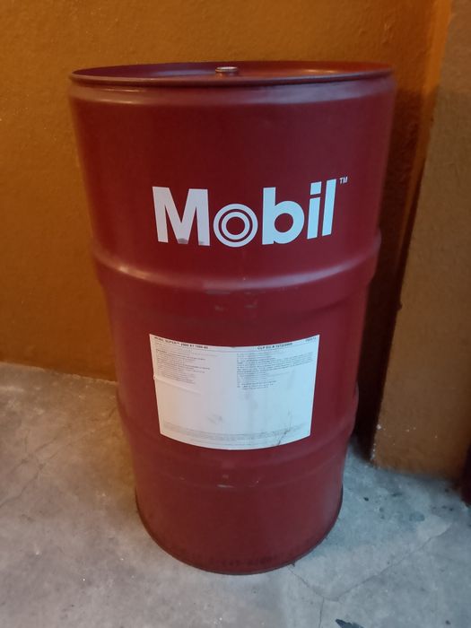 Beczka 60 litrów Mobil