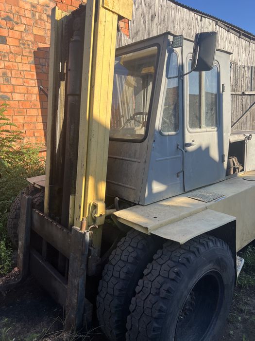 Львівський навантажувач 5 тон бензиновий