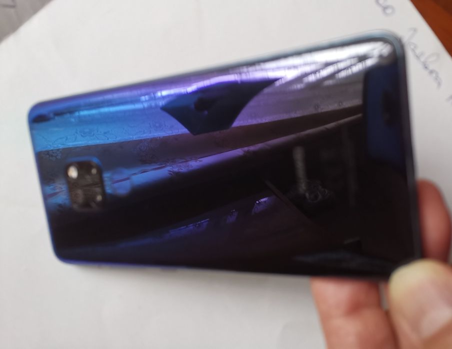 Смартфон HUAWEI Mate 20