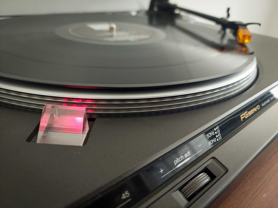 Gira-discos Technics SL-BD22 FGServo Automatic Turntable System