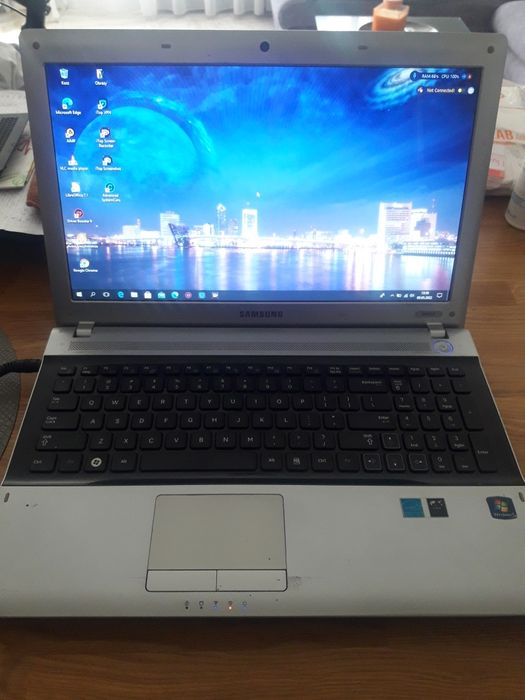 SAMSUNG RV 515 sprawny
