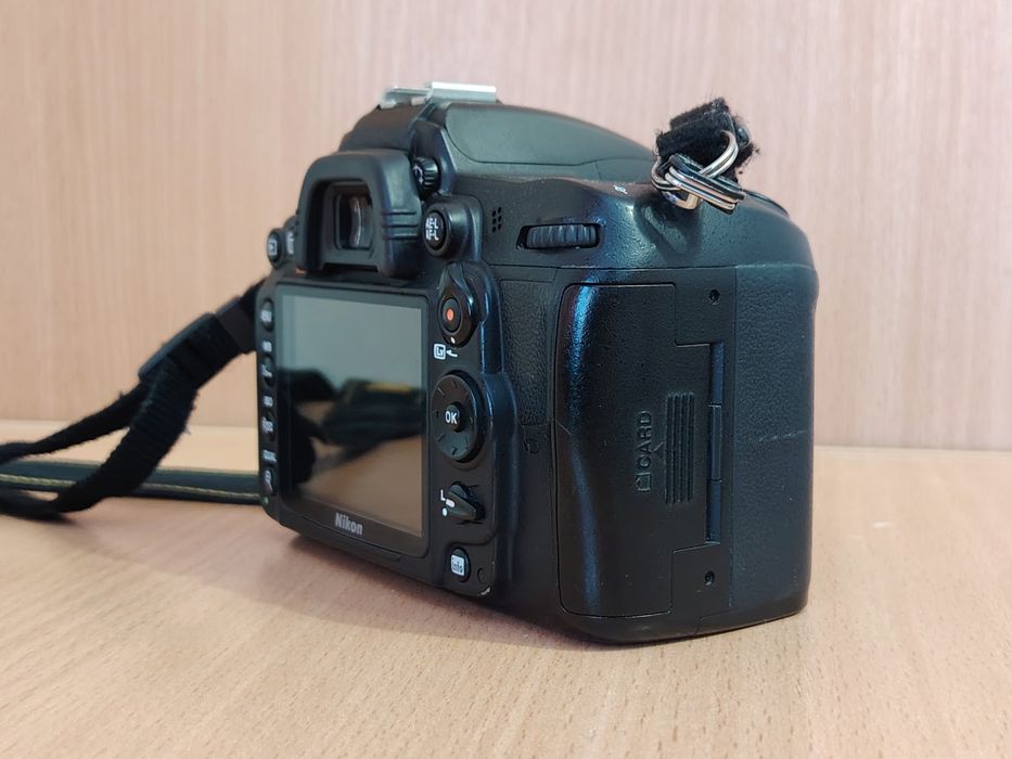 Фотоапарат Nikon d7000