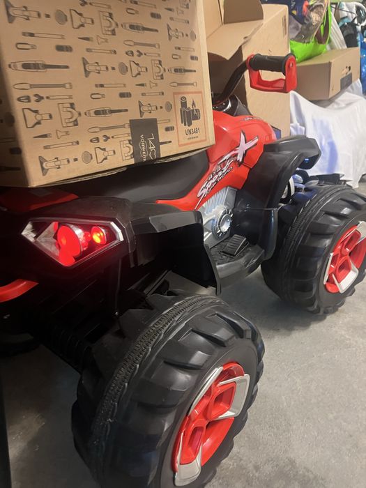 Moto 4 em muito bom eatado