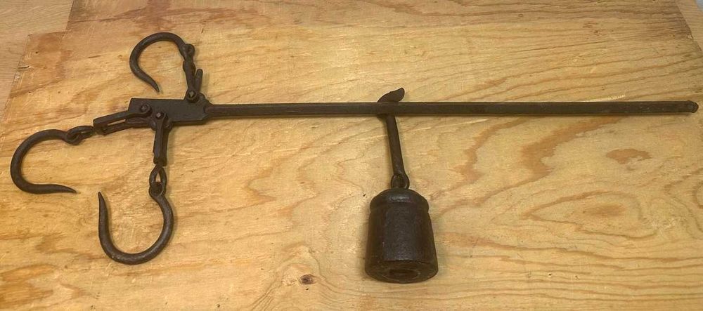 Balança romana antiga em ferro forjado 80 cm