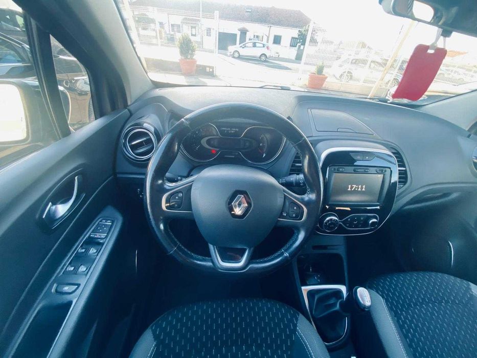 Renault Captur 1.0 TCe — photo 5