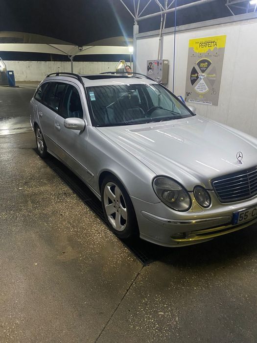 Mercedes-Benz E220