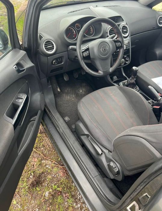 Opel Corsa 1.2 Black Edition