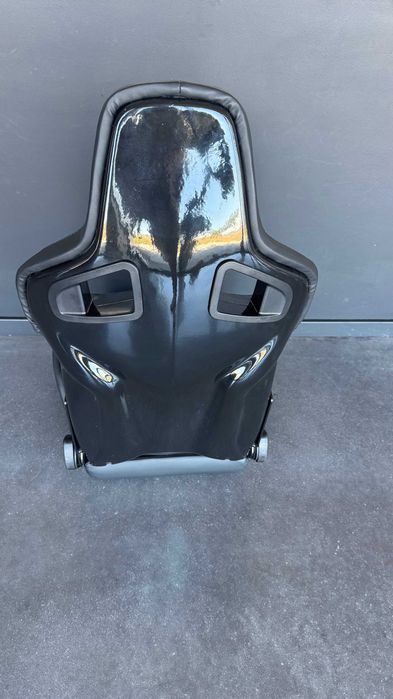 Baquets Alcantara M Performance