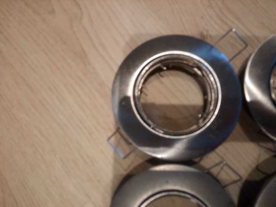 Oprawa sufitowa halogenowa LED ruchoma GU10 srebrna 14szt używane