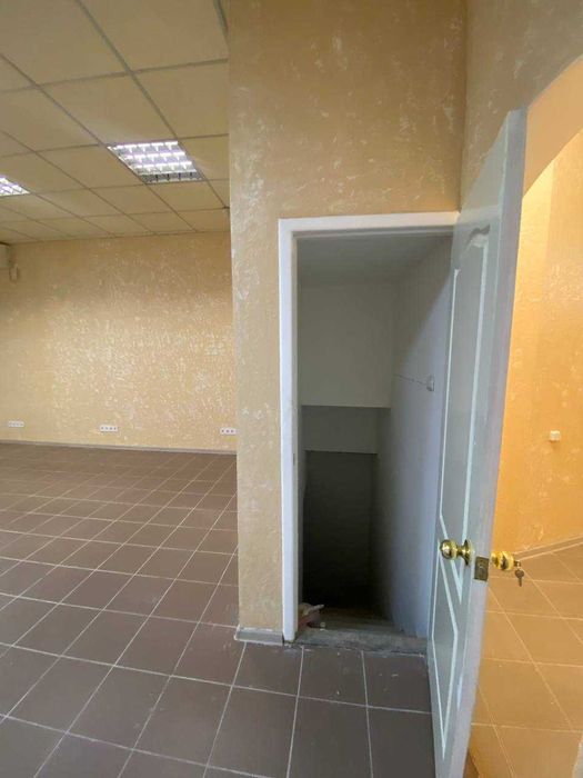 Терміново!!! Здам в оренду ФАСАДНИЙ МАГАЗИН в  центрі Одеси