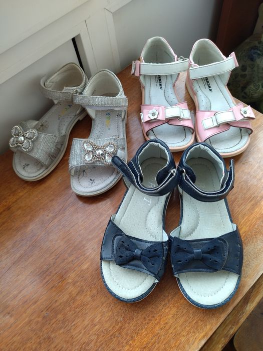 Все:29 размер ( стелька:19 см)