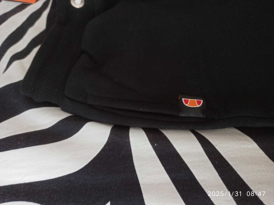 Krótkie spodenki chłopięce Ellesse 110/116 Nowe