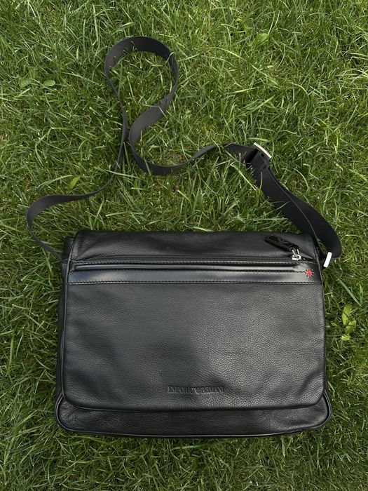 Emporio Armani чоловіча шкіряна сумка (месенджер)