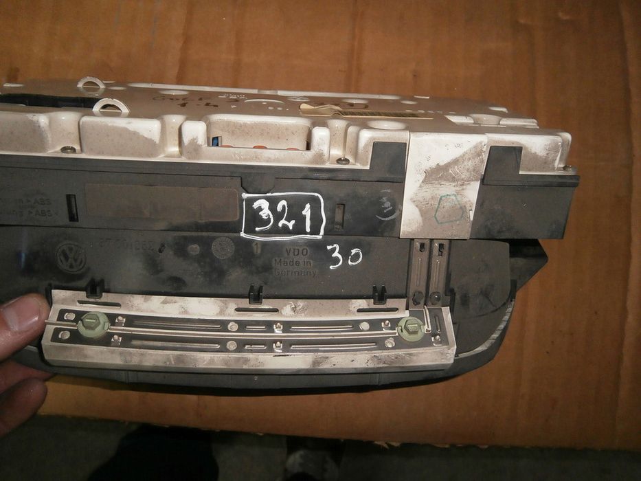Quadrante / painel de instrumentos VOLKSWAGEN Golf III (1H1)