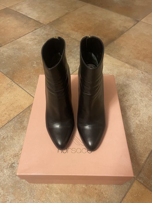 Жіночі ботильйони  Nursace