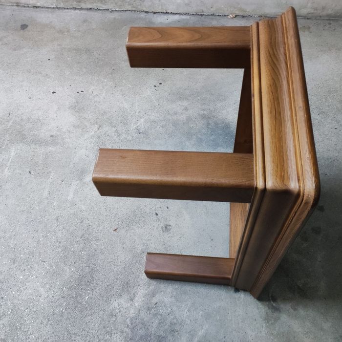 Mesa de centro em madeira maciça