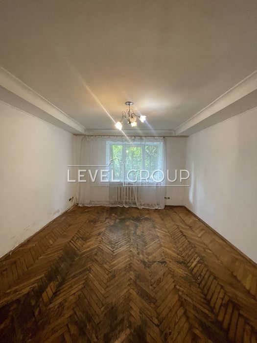 Продаж 2-кімн. квартири біля метро Шулявська — вул. Дегтярівська, 58